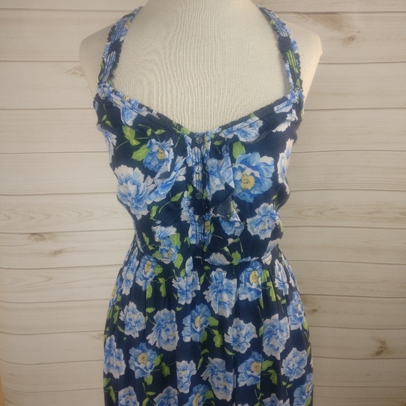 Abercrombie & Fitch Dresses & Skirts - Abercrombie & Fitch X-back Floral Dress w Pockets!